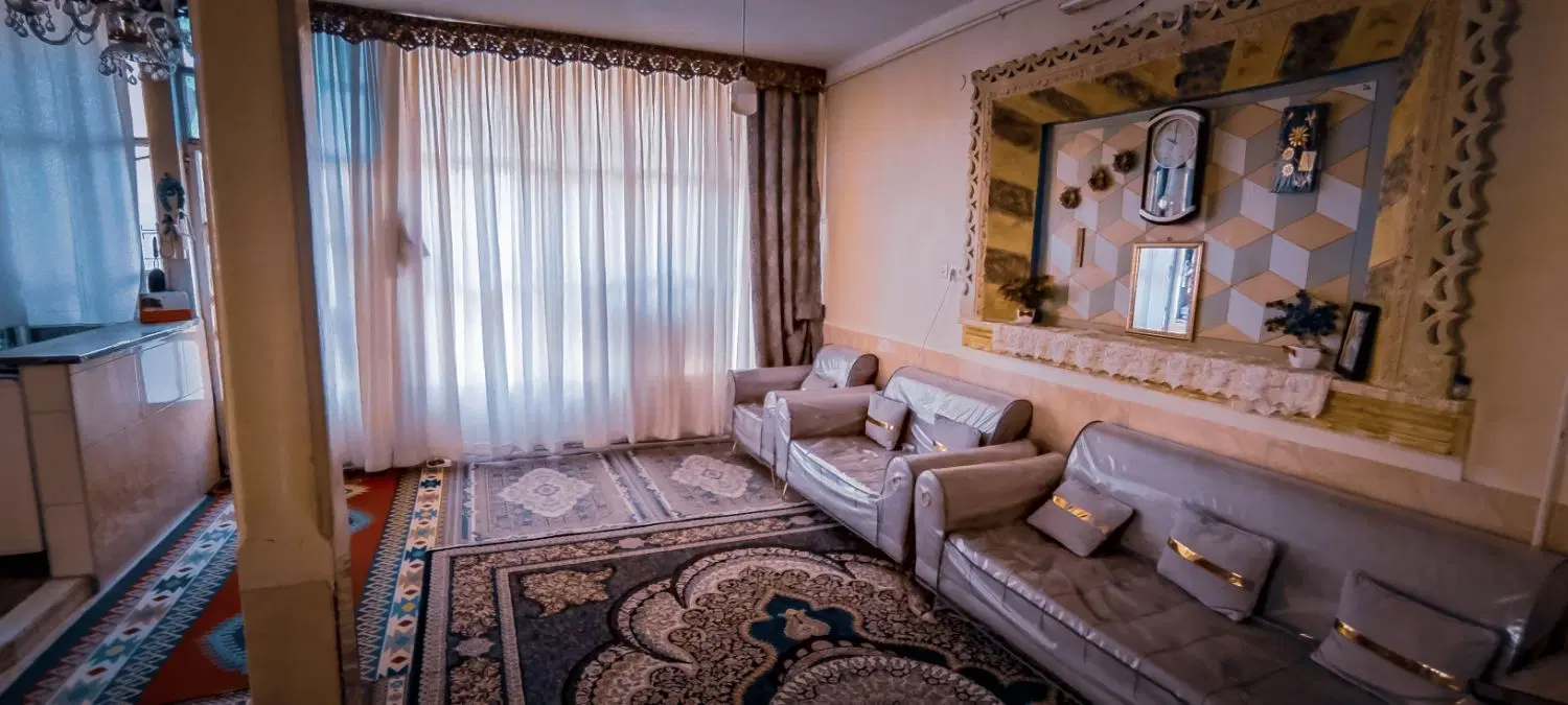 خانه در دوازده متری خیام