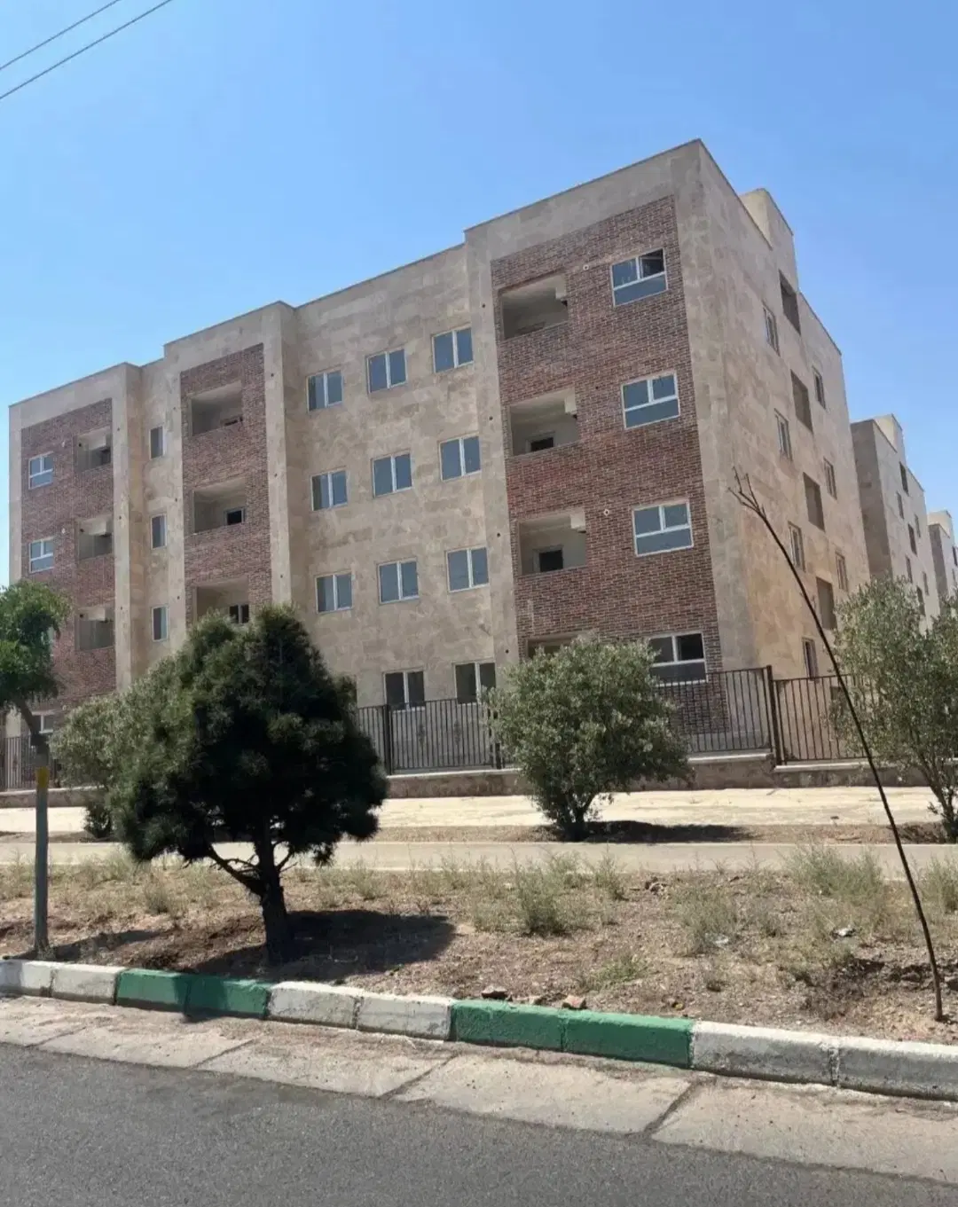 فروش ۸۵ متر آپارتمان _ پروژه امام حسن _ فاز ۳