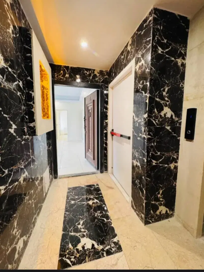 نوساز 98متر دو خواب _فول امکانات