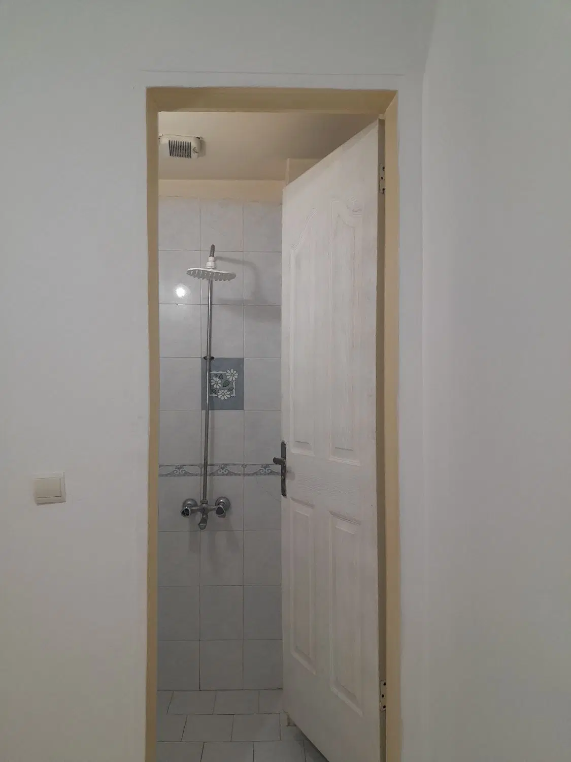 اپارتمان ۴۸متری خ مخصوص کوچه عارف
