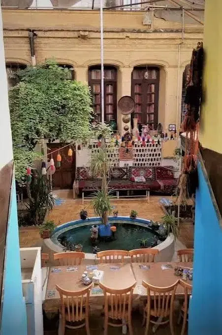 اقامت در هتل سنتی گلشن شیراز نزدیک حرم و بازاروکیل