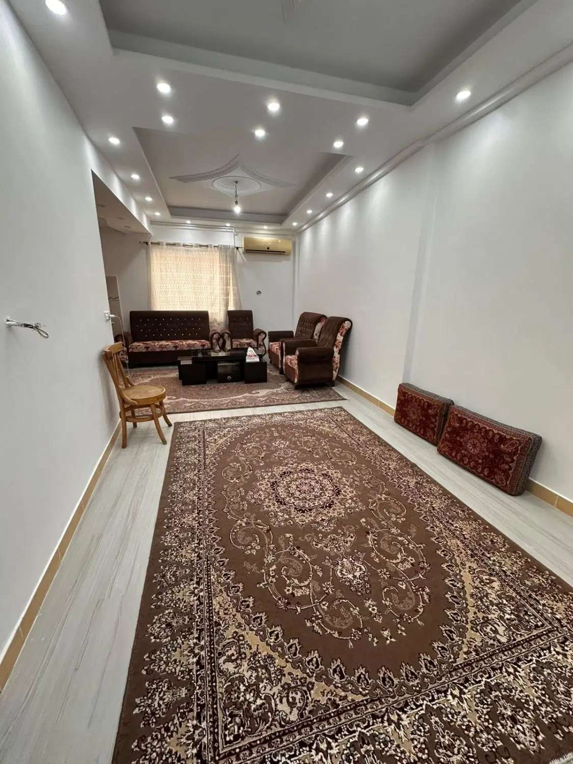 واحد ۹۵ متری با پارکینگ اختصاصی