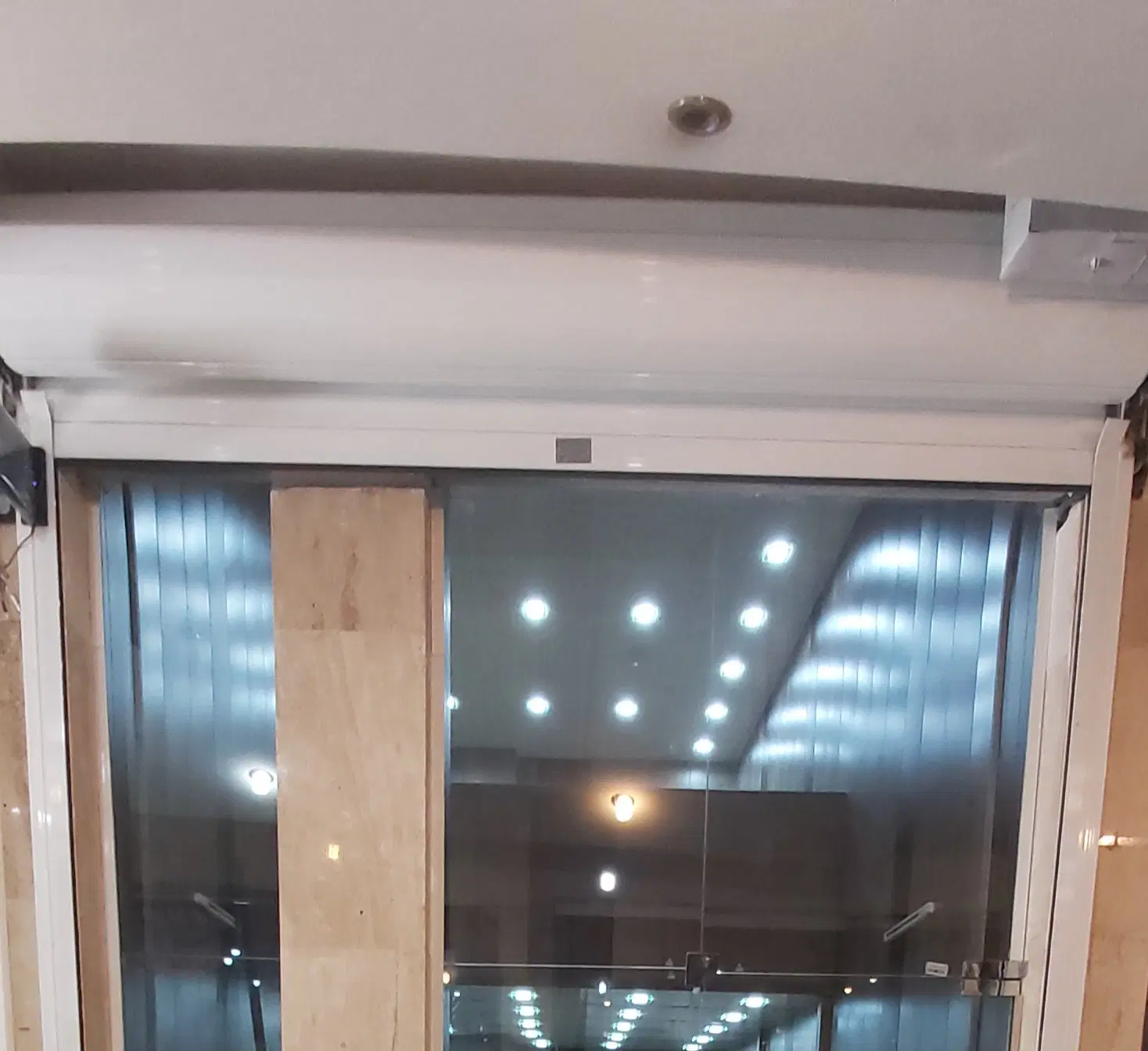 دفتر کار فروشگاه اینترنتی انبار مغازه