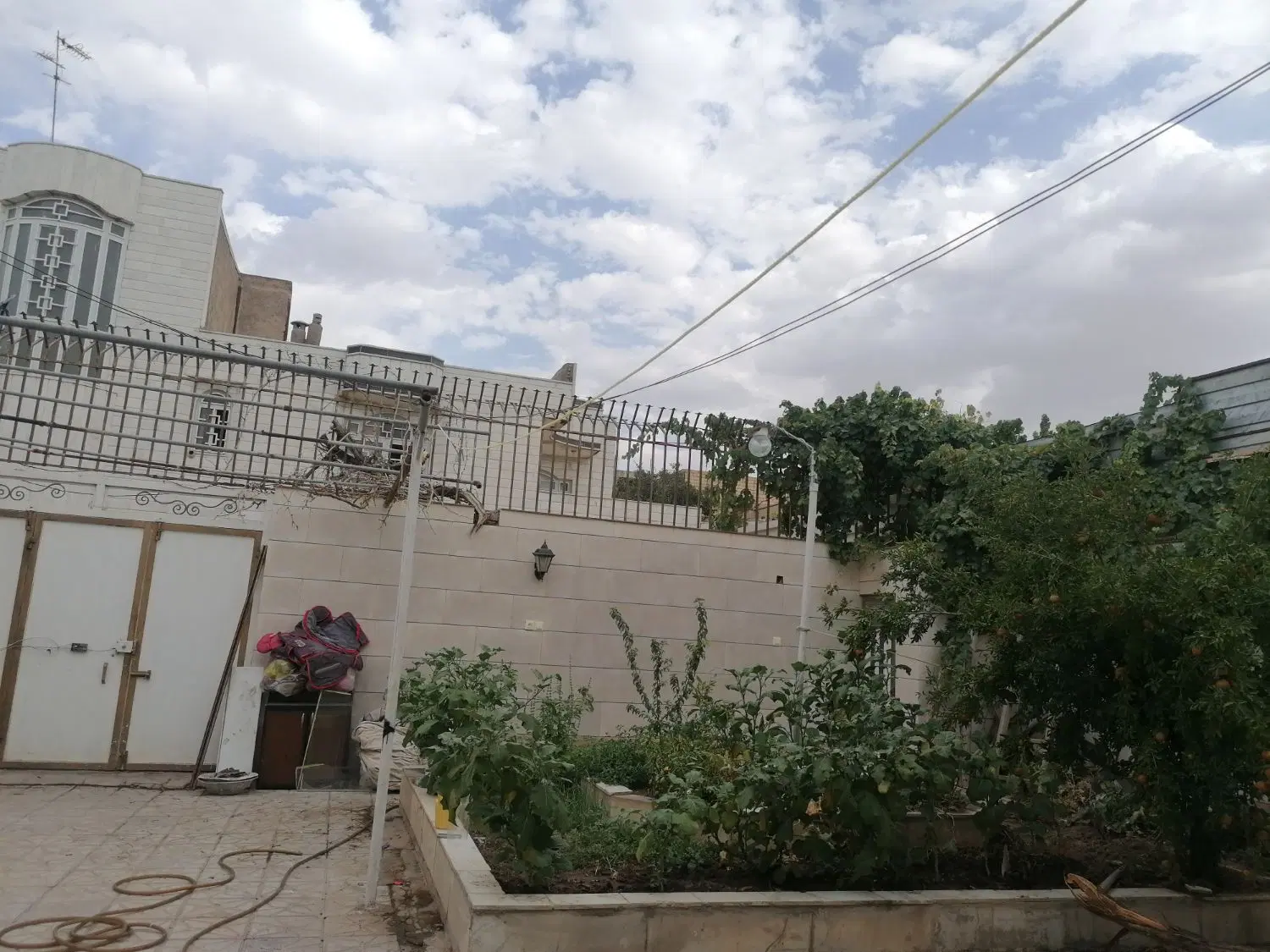 خونه دوطبقه ویلایی