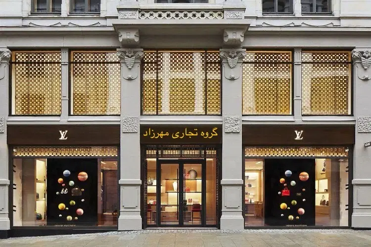 ۳۷۰ متر  خ.اصلی شریعتی بسیار شیک