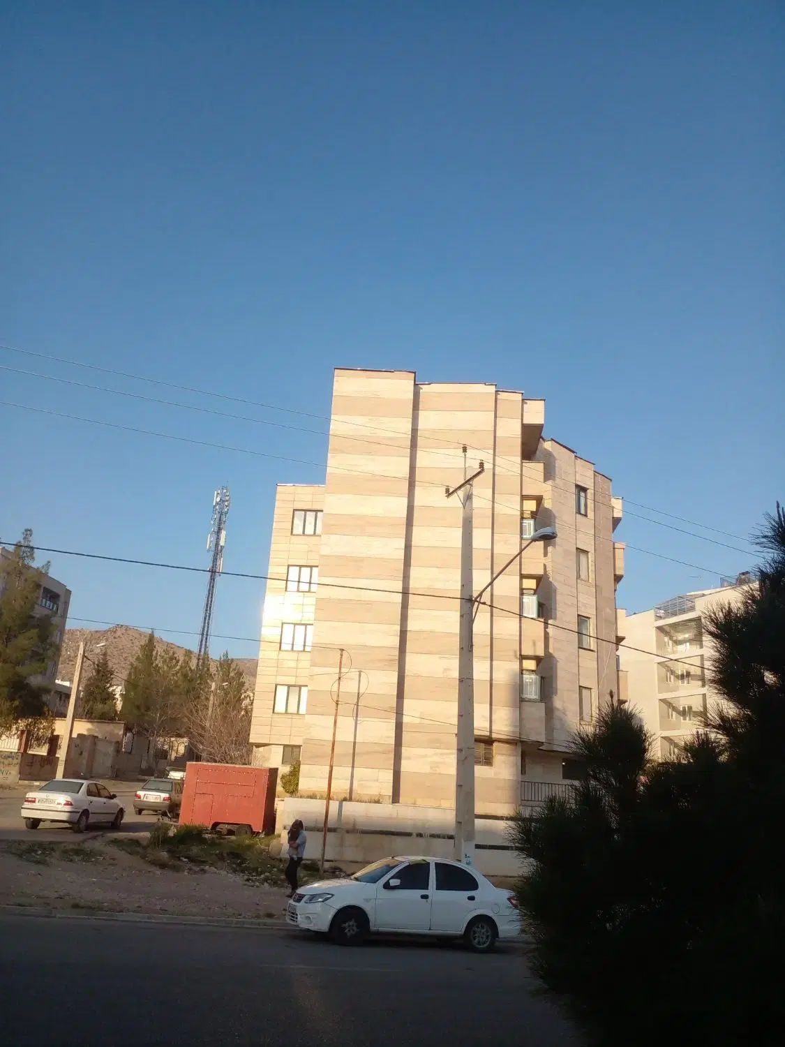 پیش فروش دوخوابه  مرحله نما وتاسیسات