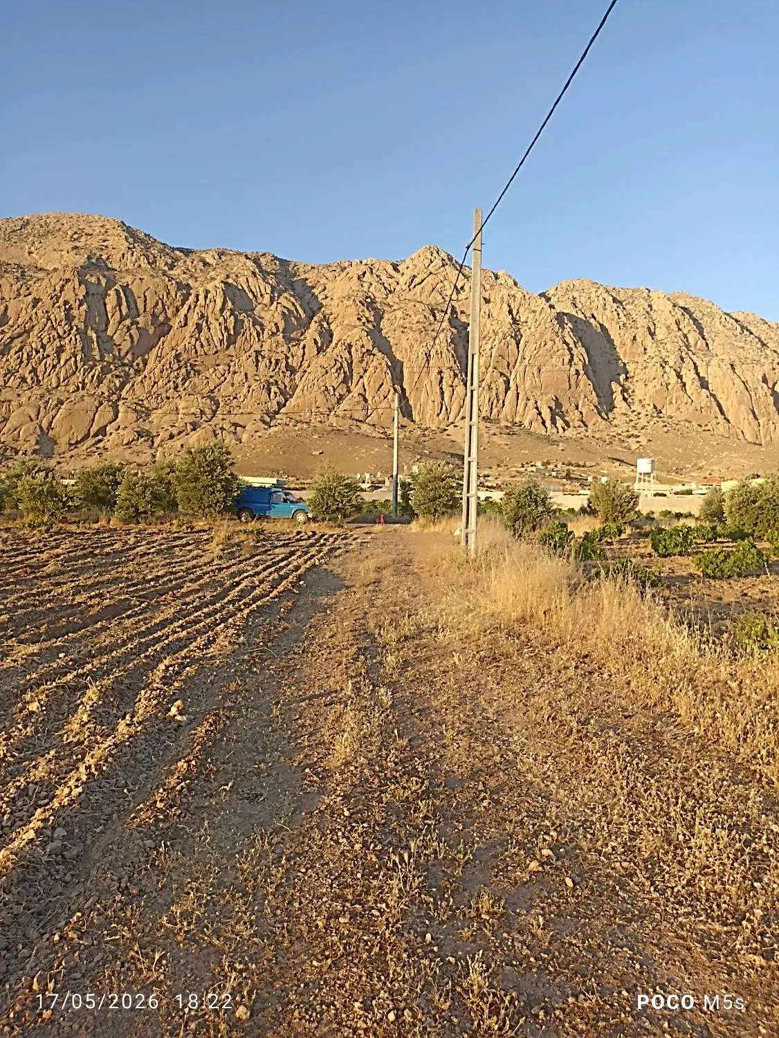 ۱۳۰۰متر زمین باغ چهار گوش