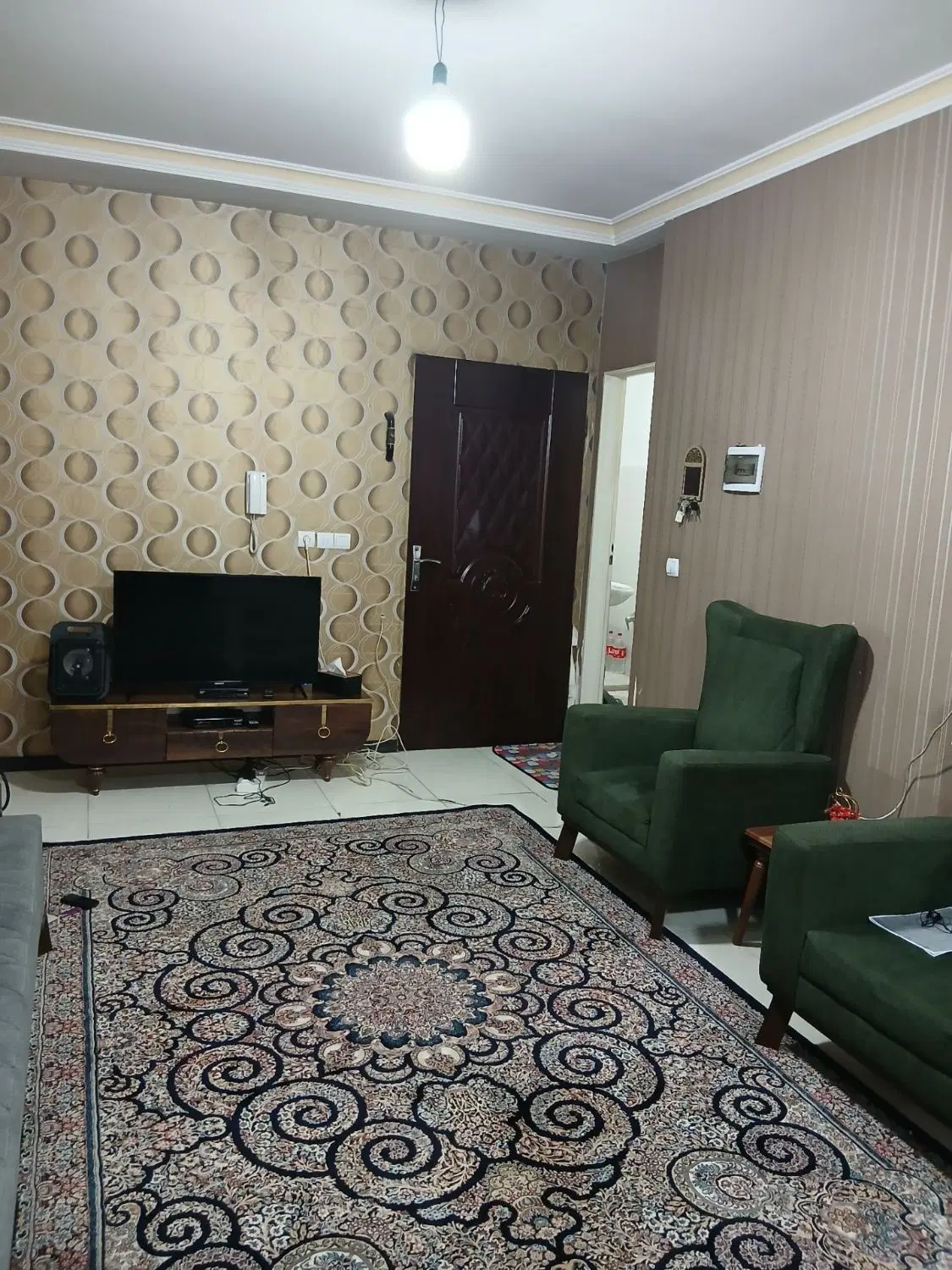 ۸۰ متر دو خواب طبقه سه