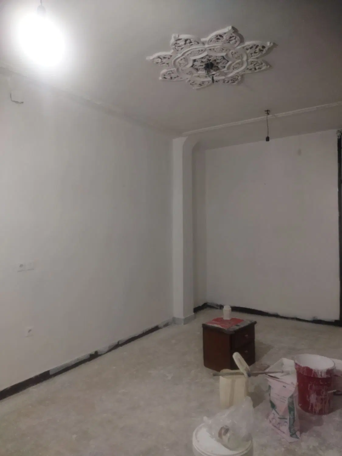 کورش 75متری بابالکن 90متری