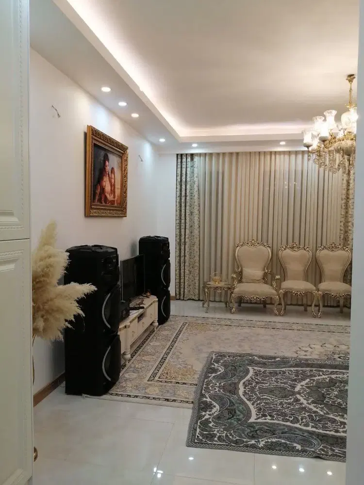 شهرک قدس تک واحدی طبقه۲ولیعصرشرقی۹۵متری نوساز