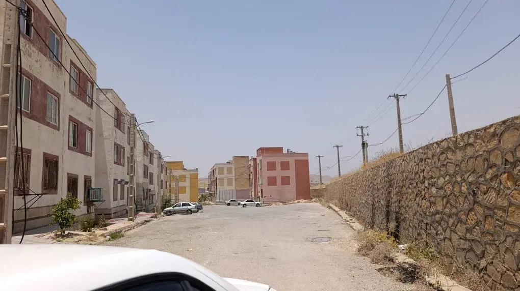 مسکن مهر طبقه هم کف