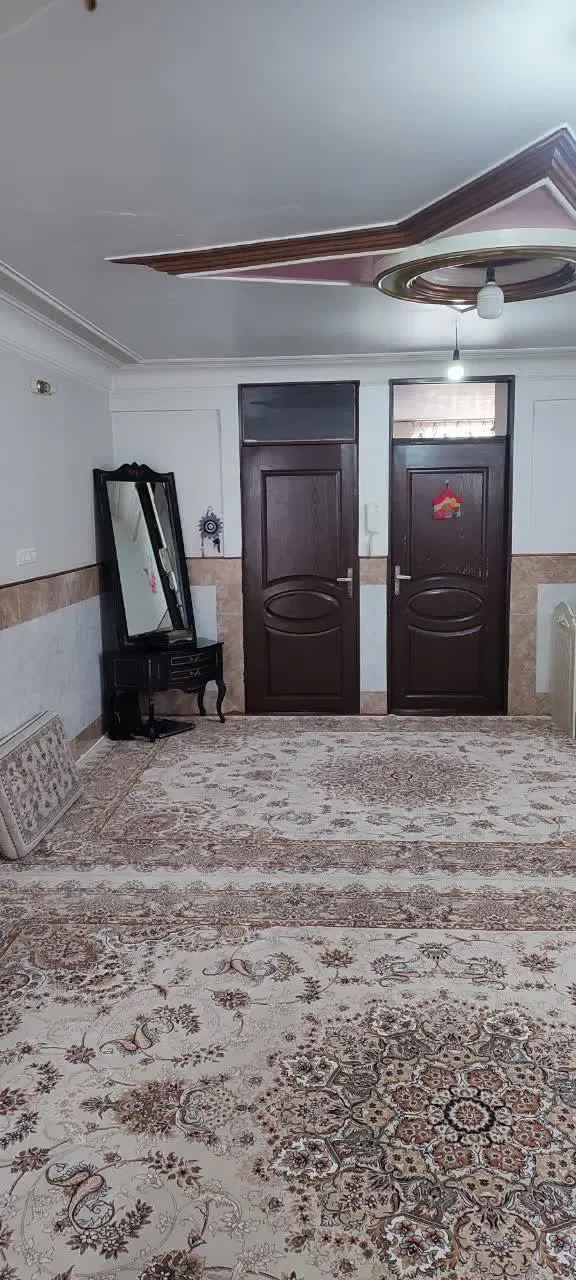 خانه سه طبقه