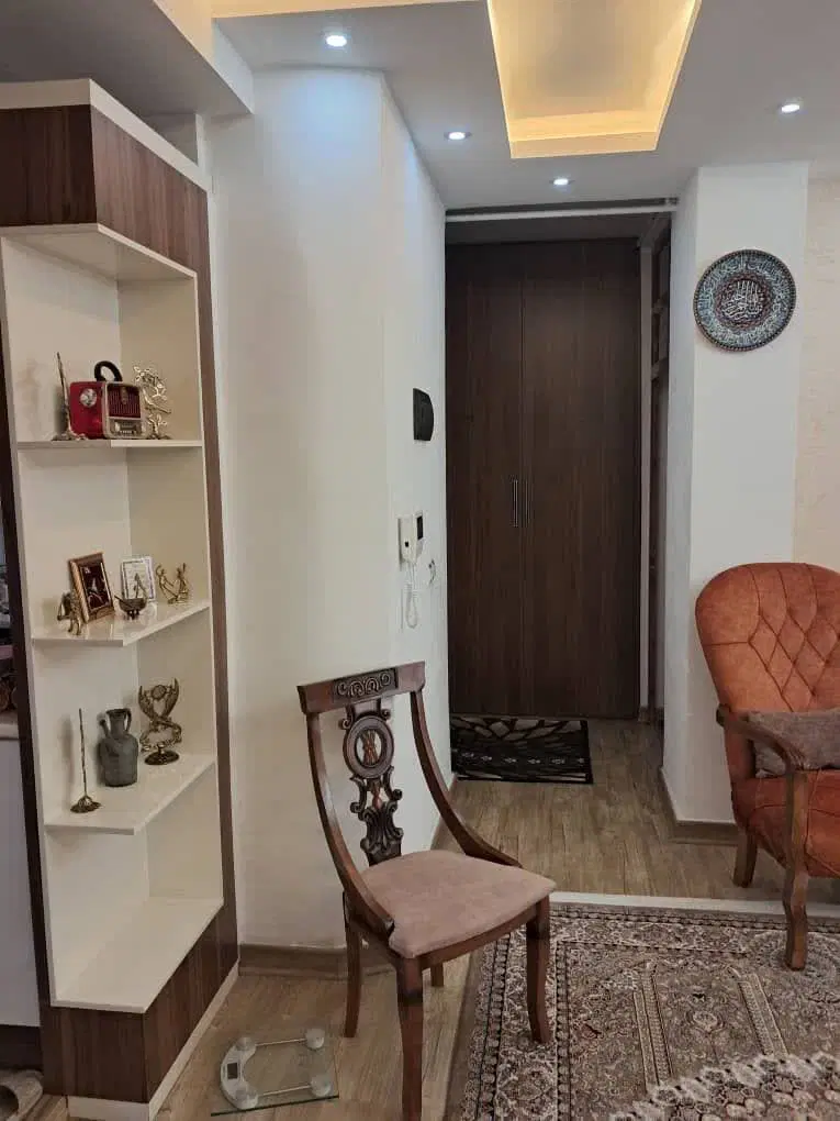 فروش آپارتمان طبقه دوم هفت تیر شهرک فرمانداری