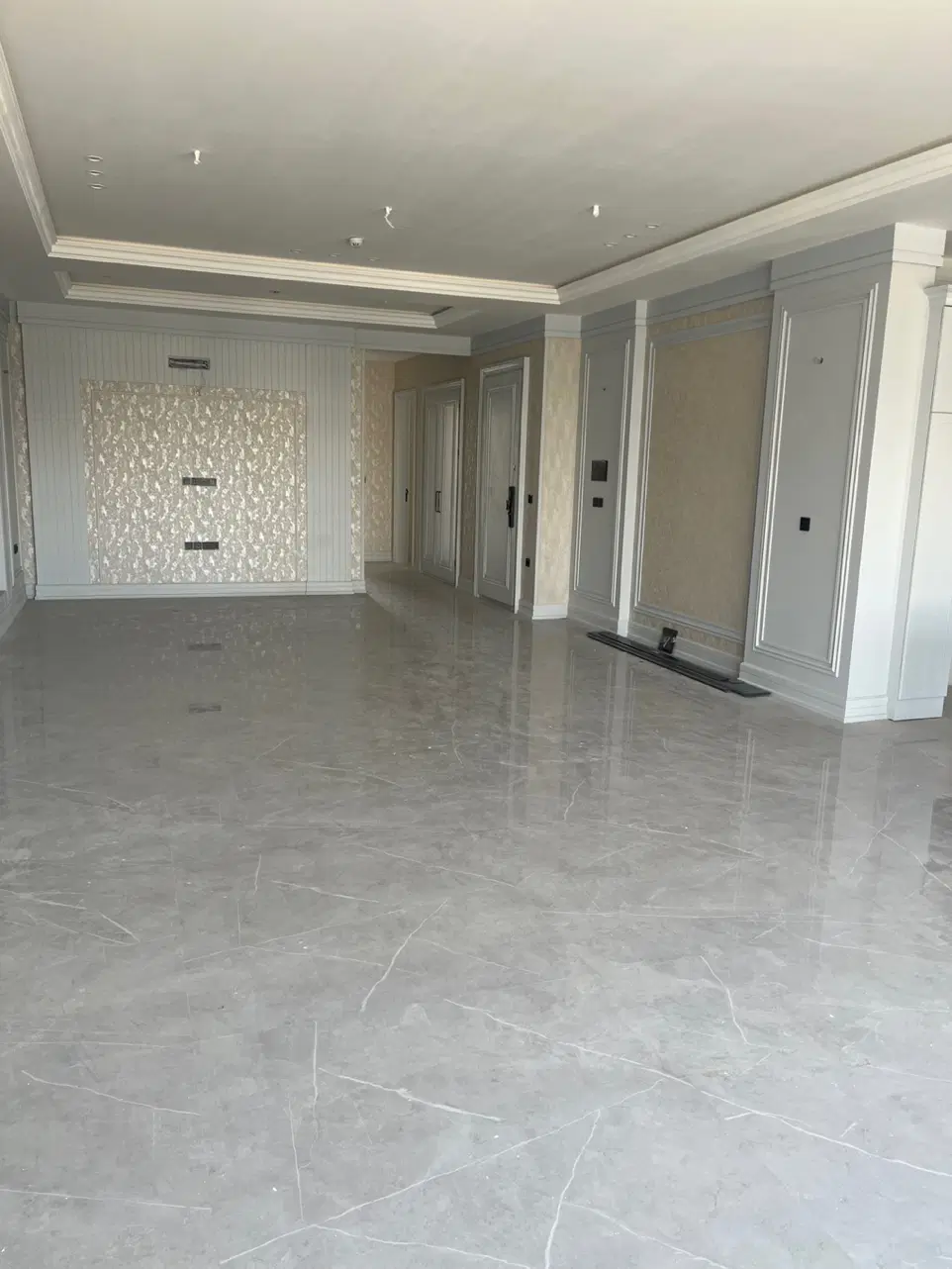 دانشجو ۱۷۰ متر یک خواب مسترصفرفول امکانات