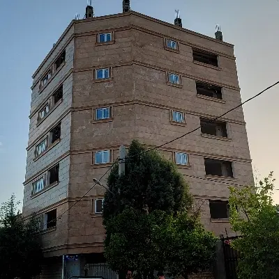 فروش دوخوابه ۱۰۵ متری زیر قیمت سفیر شمالی