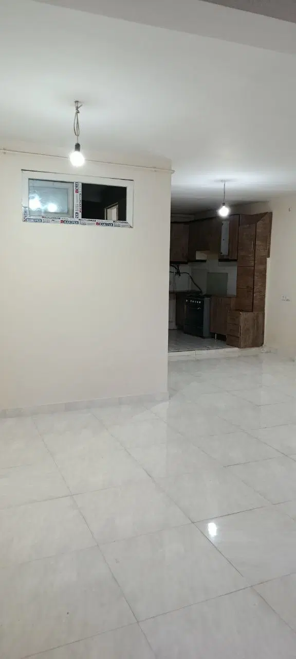 یک طبقه آپارتمان عباسی