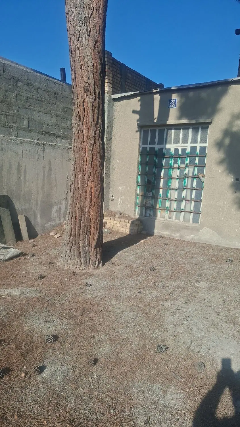 ویلایی کلنگی در گلستان 5