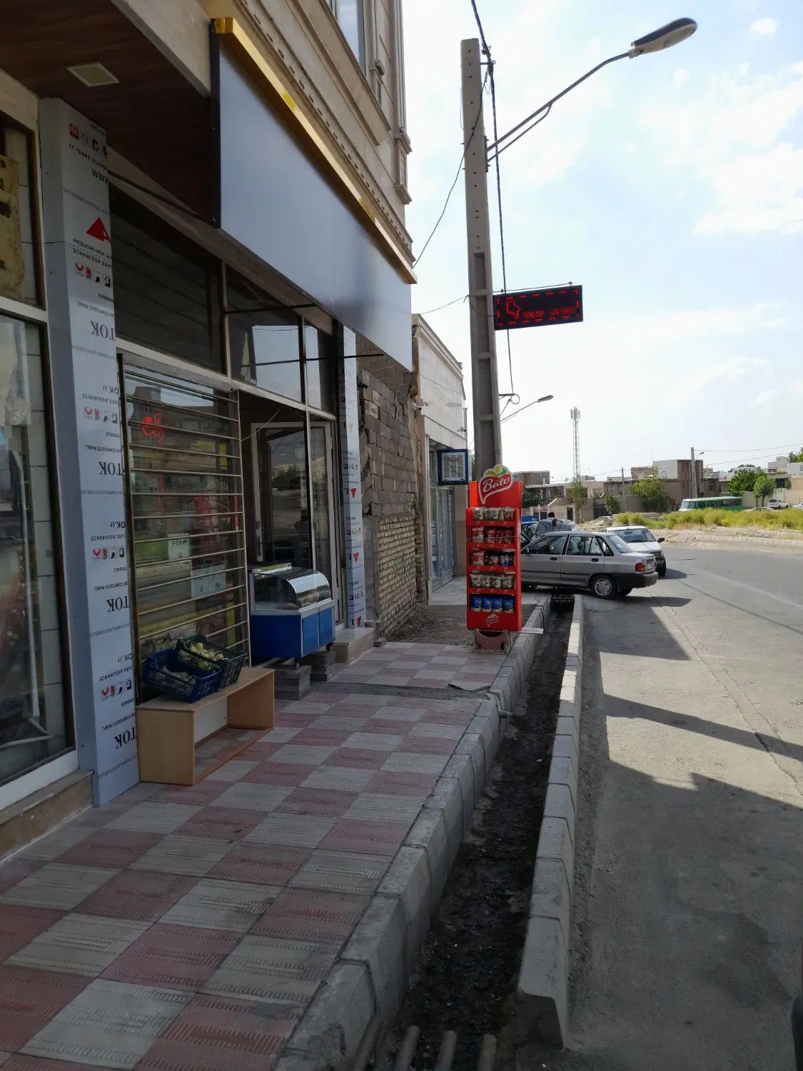 مغازه نانوایان فاز۲ به متراژ ۲۱ خیابان اصلی