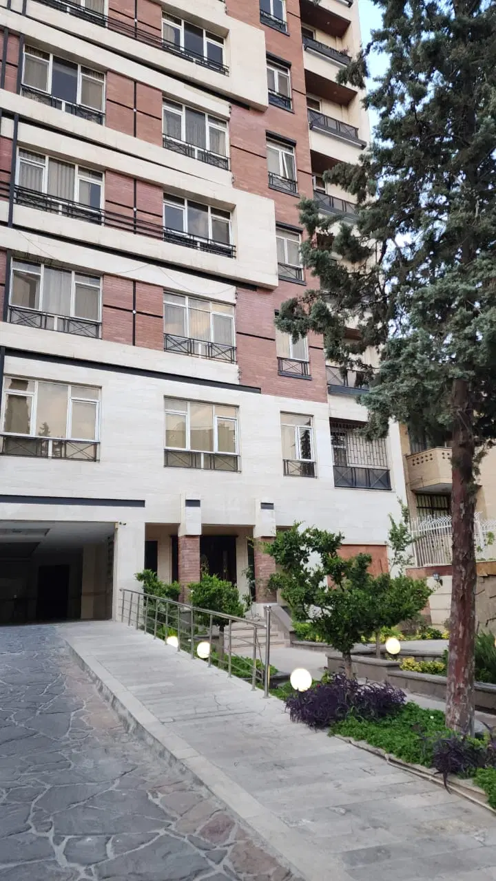 هروی، آزادی ، ۱۲۵ متر، خوش نقشه وشیک فروشنده