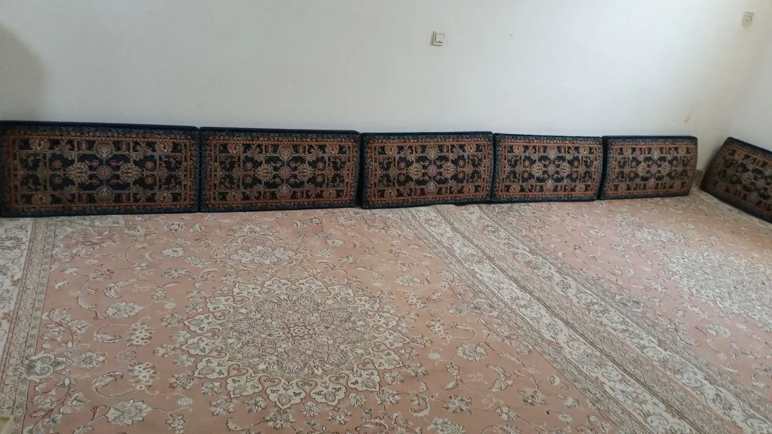 خانه . ده پهن فروشی