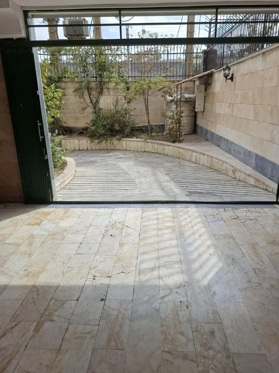 آپارتمان زیز صدا مهره در عظیمیه