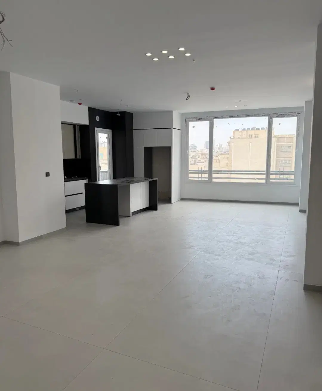 رهن_پاسداران_۱۵۰متر_۲پارکینگ کلیدنخورده