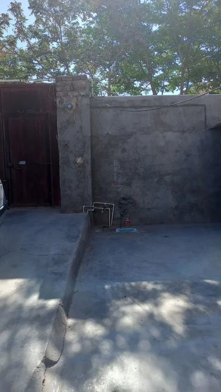 فروش خانه کلنگی بیست متری مطهری شرف آباد
