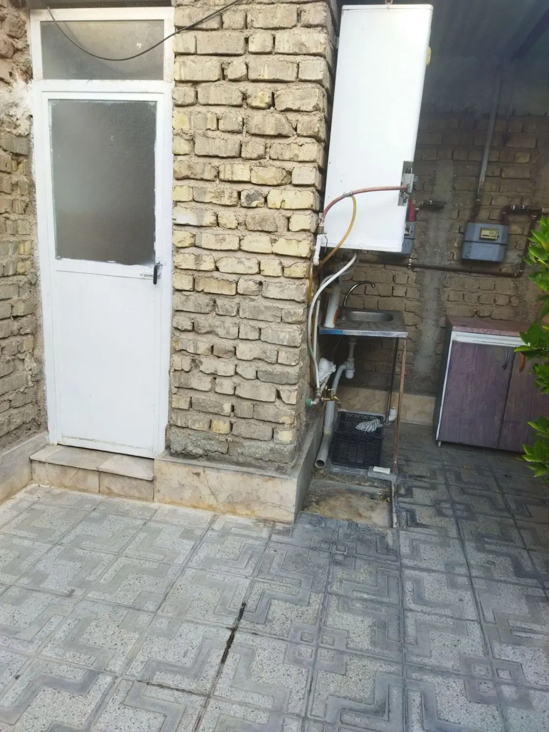 یک اتاق اجاره ای بلند مدت