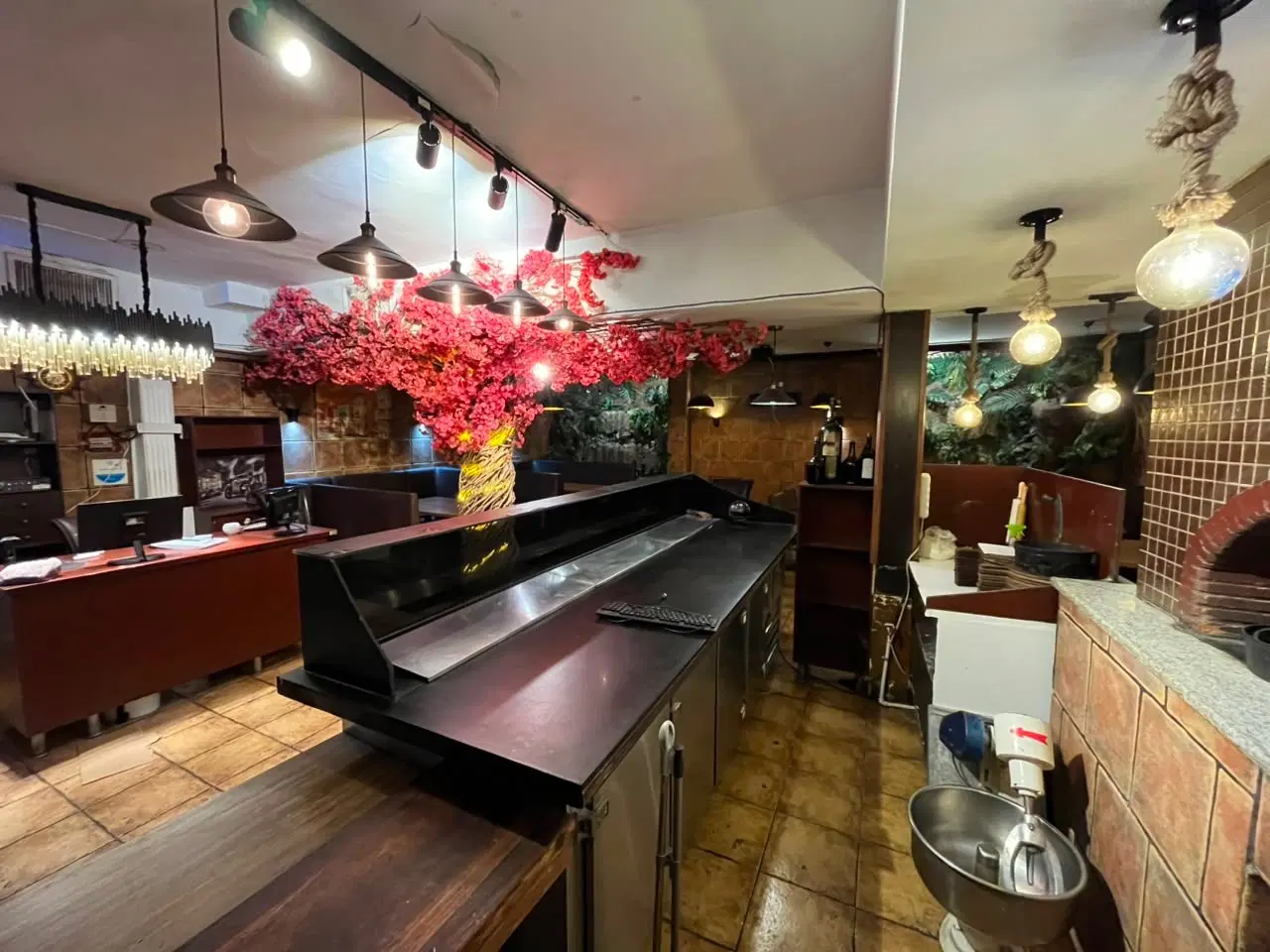 ۱۲۰ متر تجاری روبروی هدیش مال