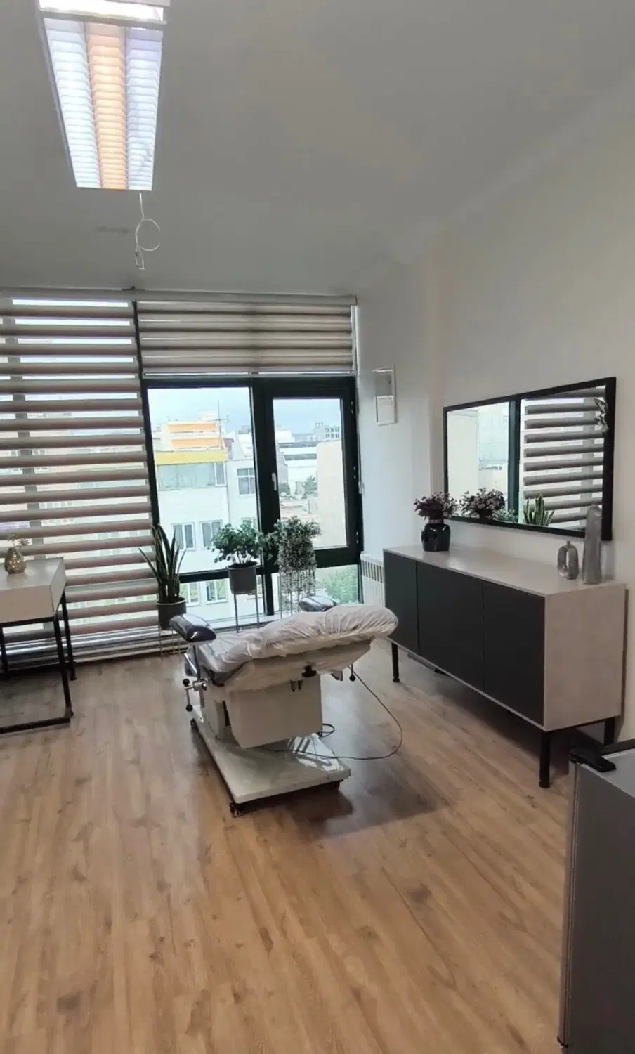 اجاره اتاق در مطب زیبایی