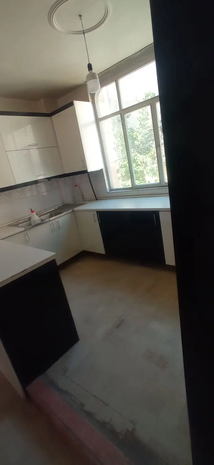 63متری پارکینگ اختصاصی