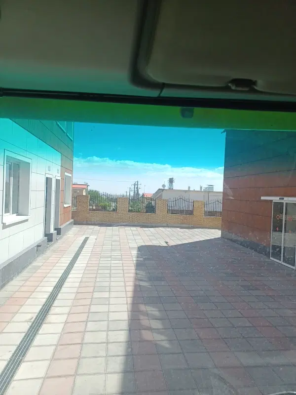 مغازه و محوطه سرپوشیده
