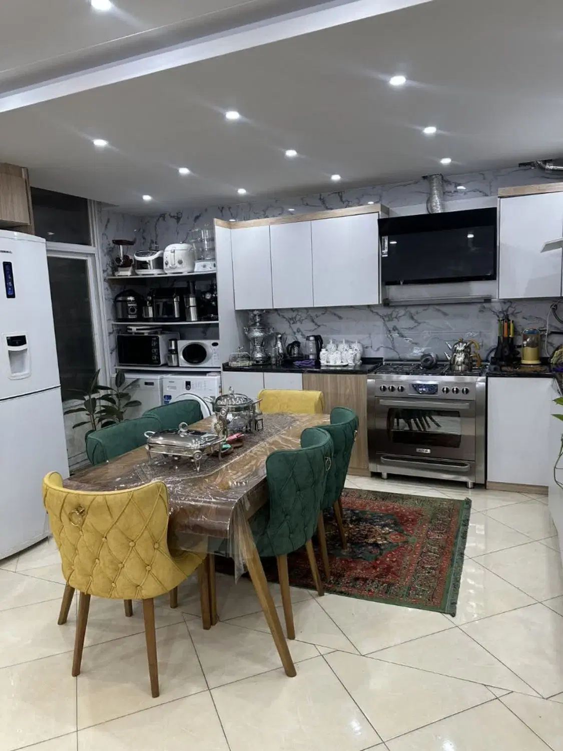اپارتمان خیابان فرشته