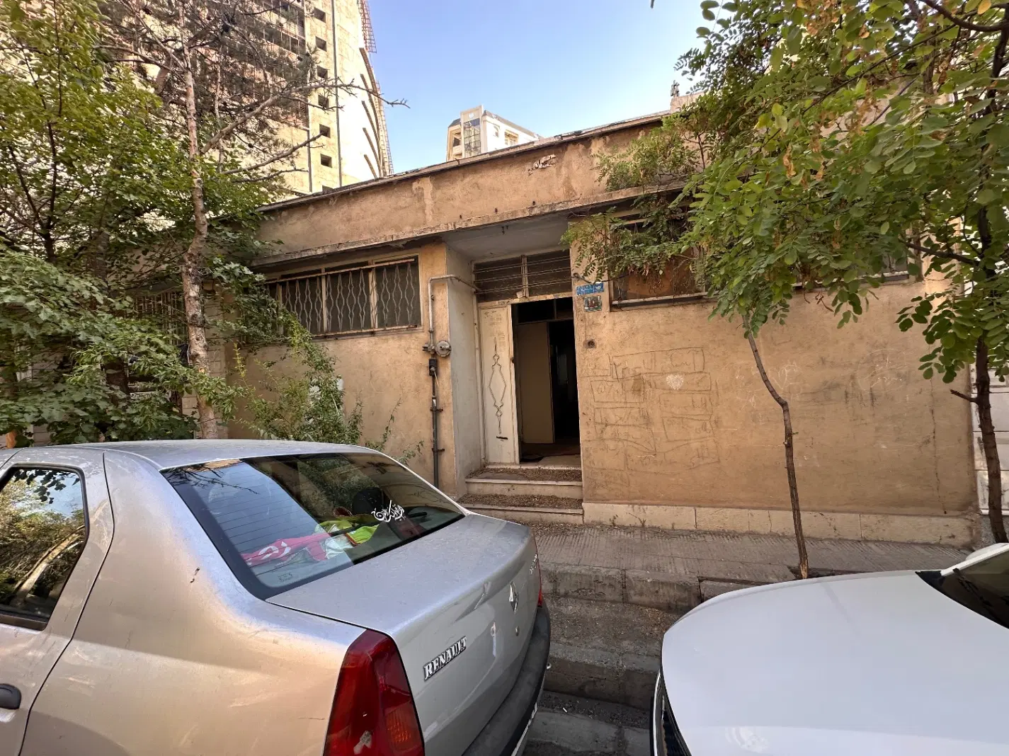 فروش ملک کلنگی 144 متر بر 8 متر