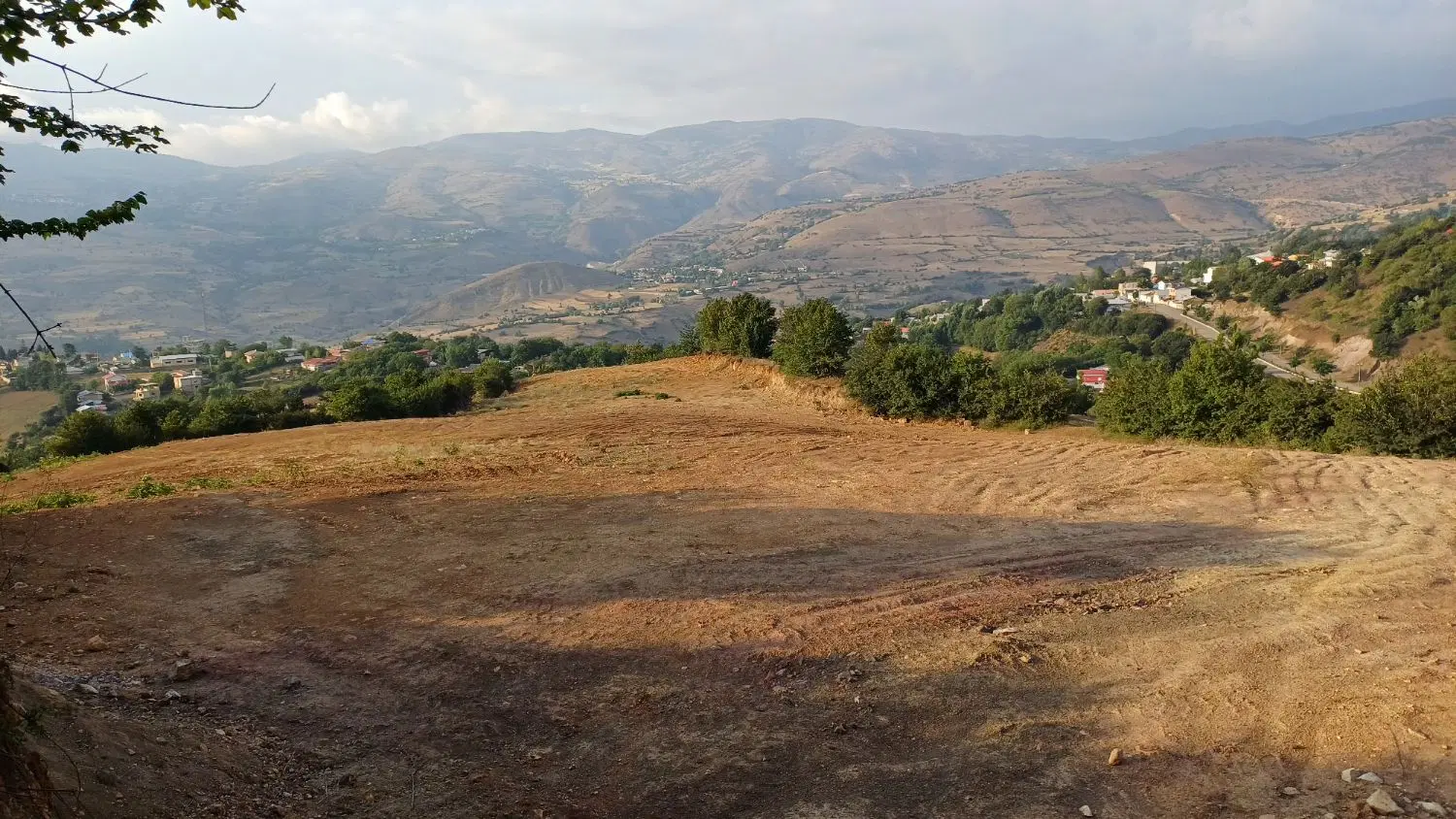 زمین مسکونی