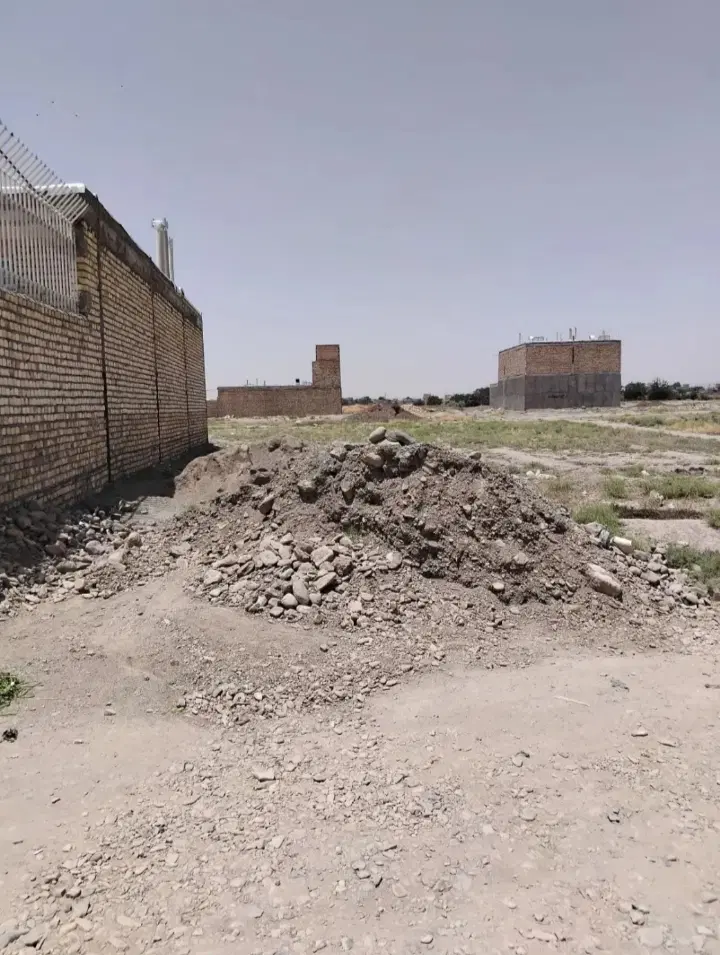 زمین۱۵۰متری