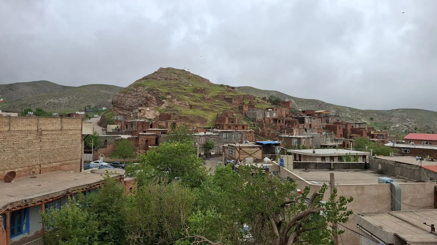 زمین فروشی