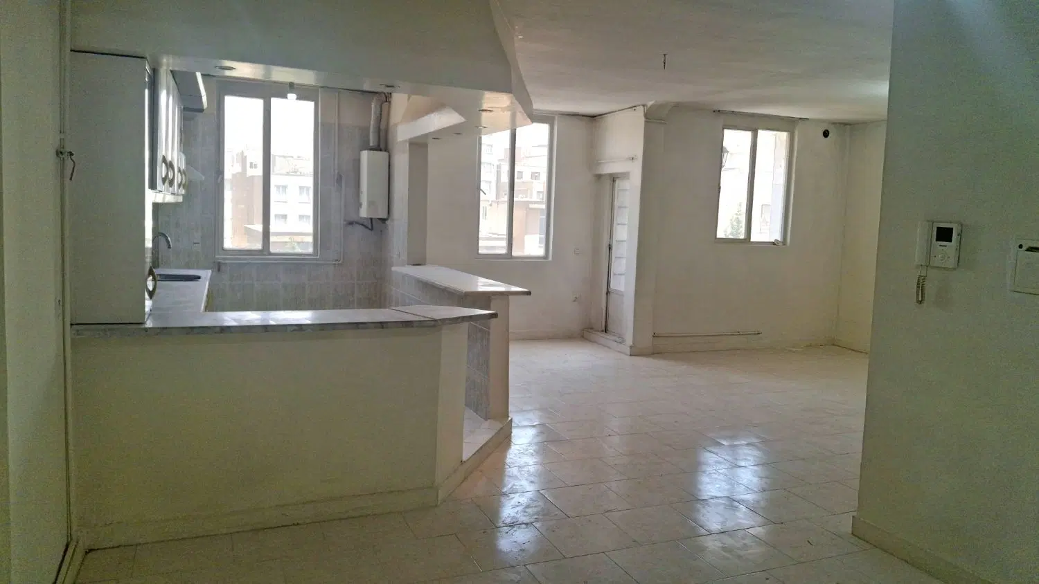 آپارتمان ۱۳۰ متری اجاره‌ای باغستان کرج