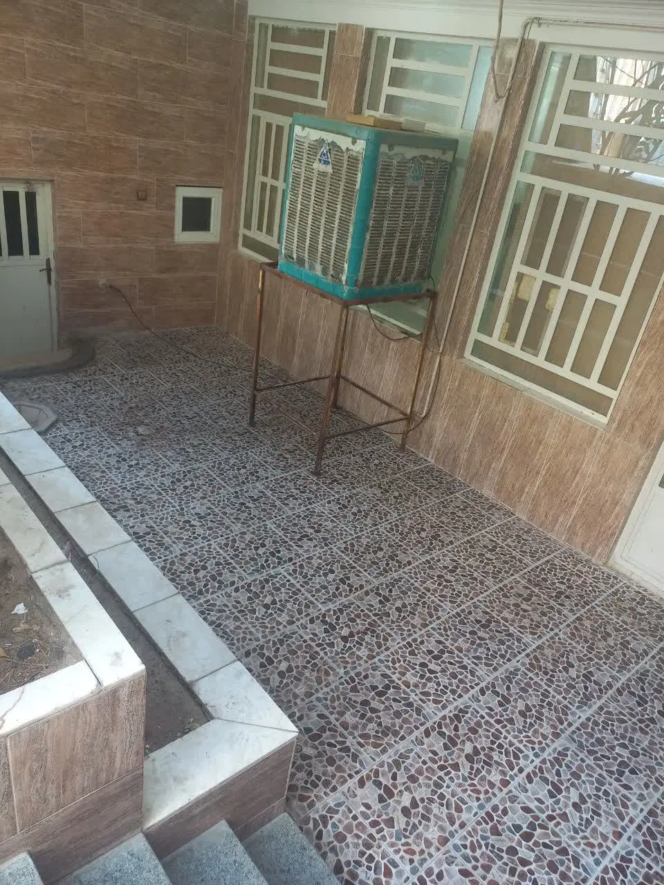 اجاره نیم طبقه شیک و دلباز