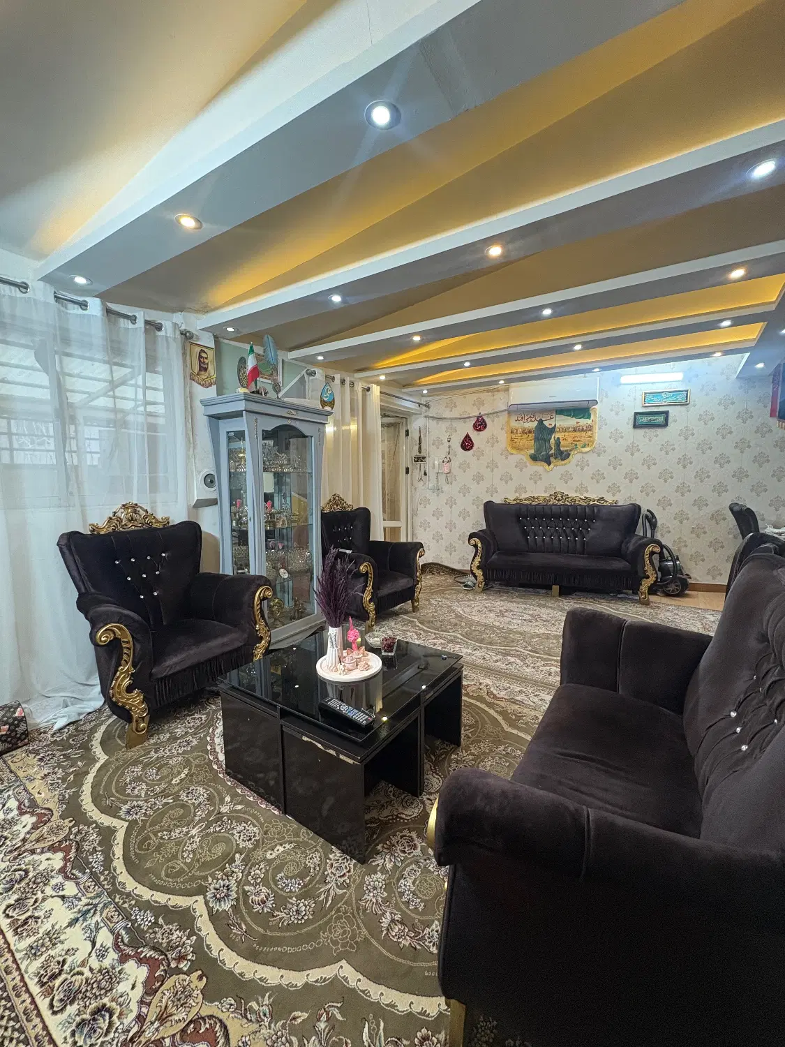 ویلایی حیاط دار_ سنددار_خوش قیمت_خوش نقشه
