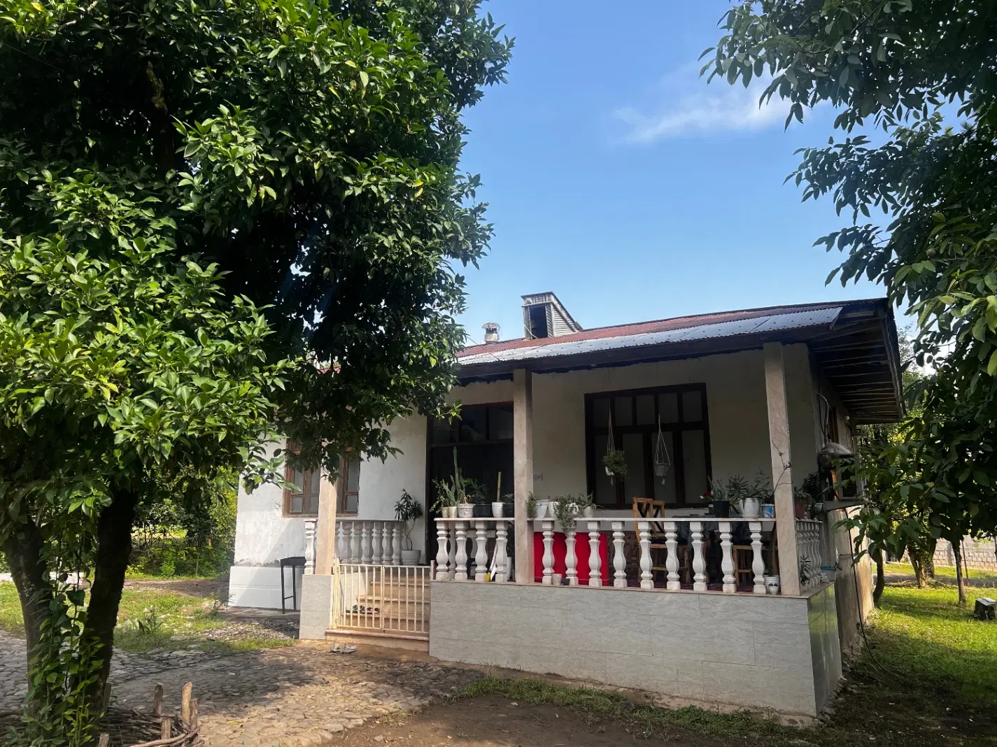 ویلایی استخردار