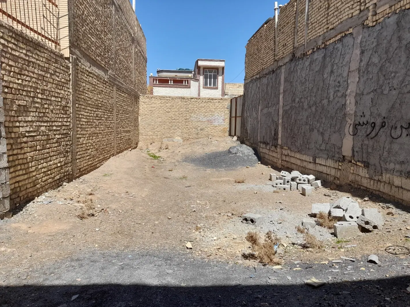 زمین مسکونی با پروانه ساخت