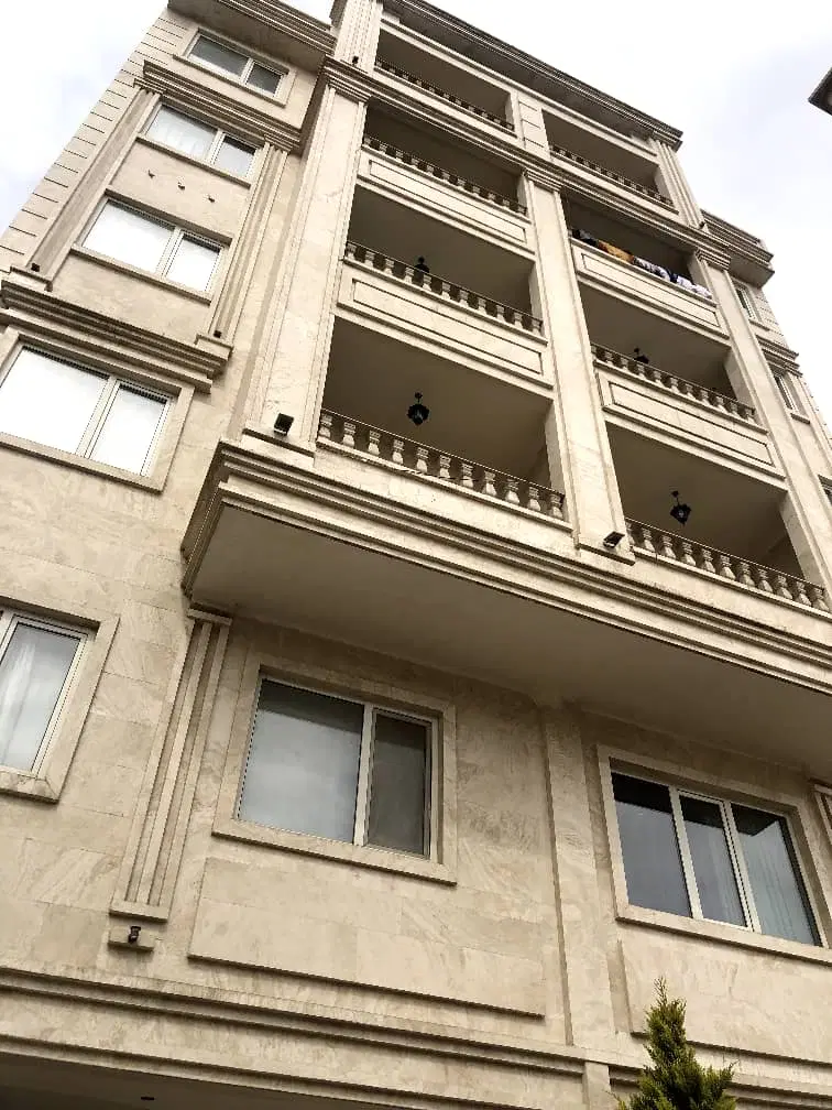 آپارتمان ۱۱۵ متری.ط۲.خیابون یکم غربی(آقایی. نوساز