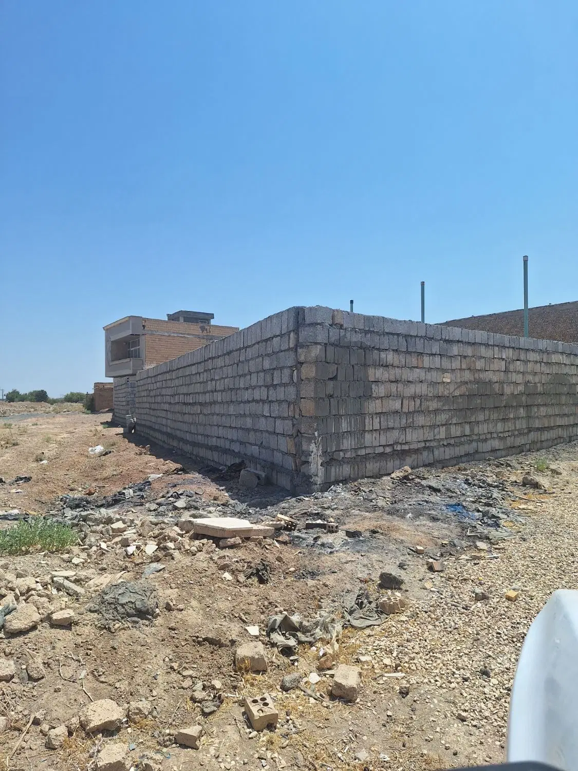 ۱۰۰ متر زمین سر نبش کارگاهی صالح اباد