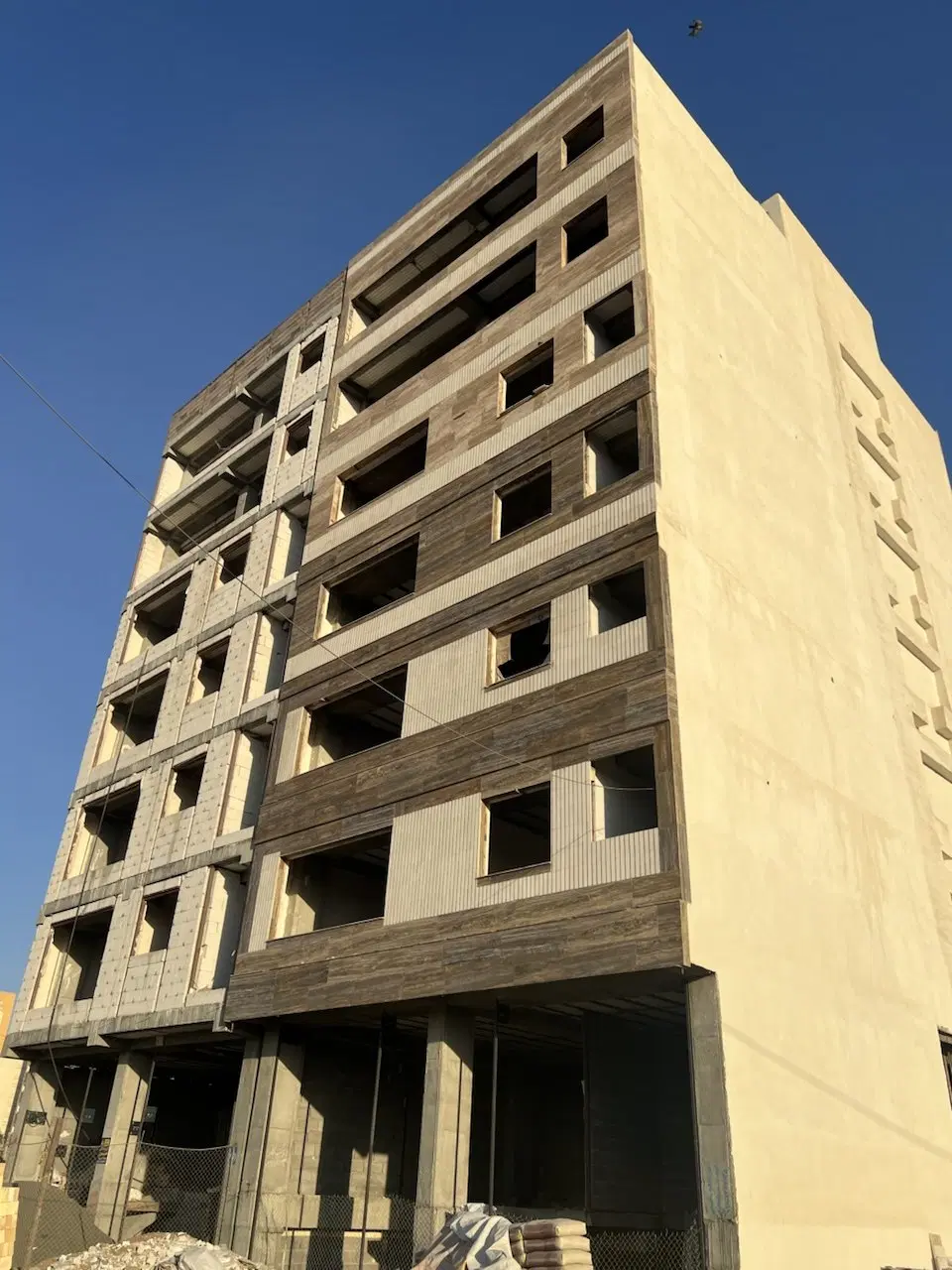 آپارتمان شهرک مدنی(معاوضه با خودرو)
