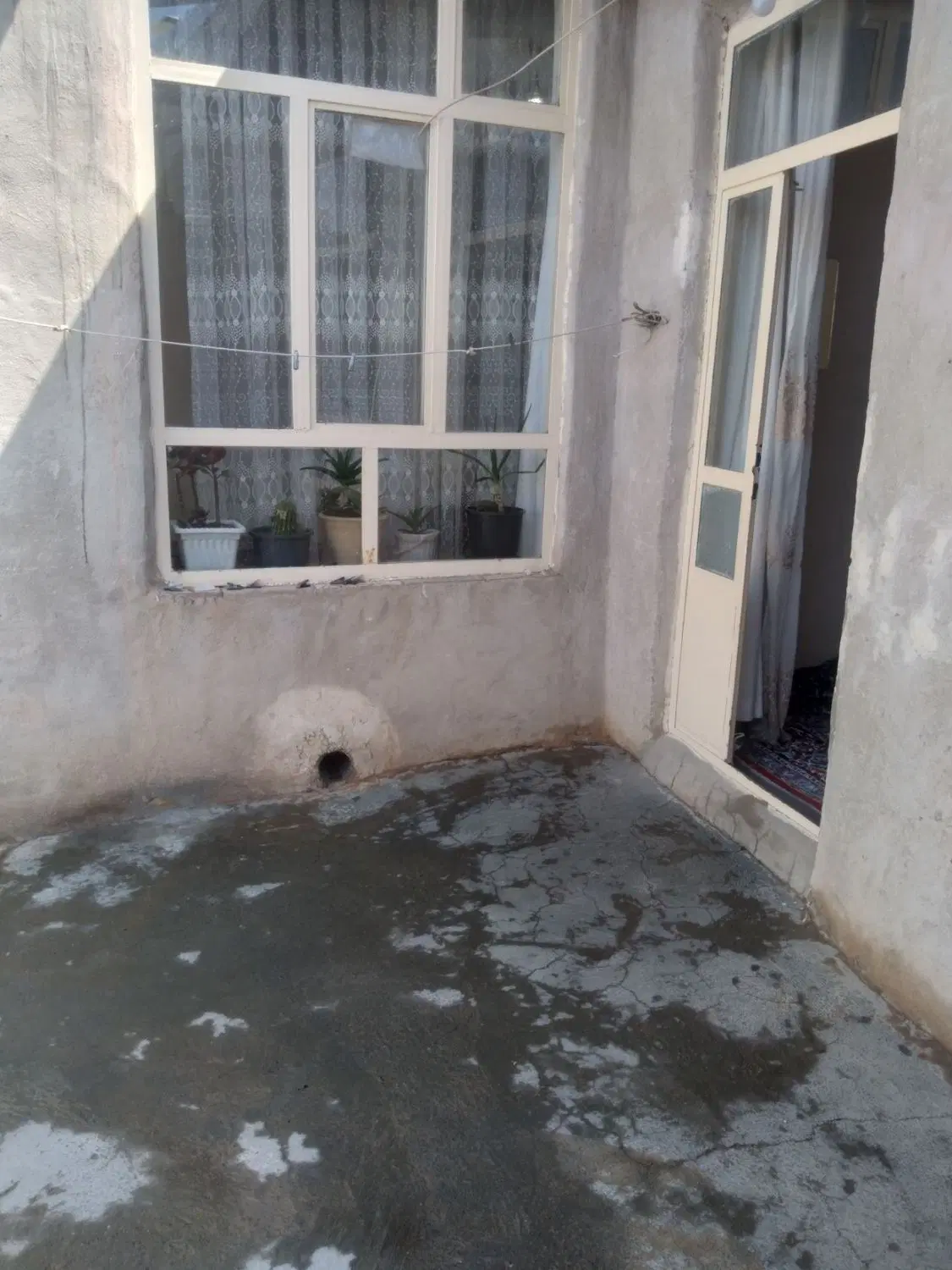 یک باب حیاط