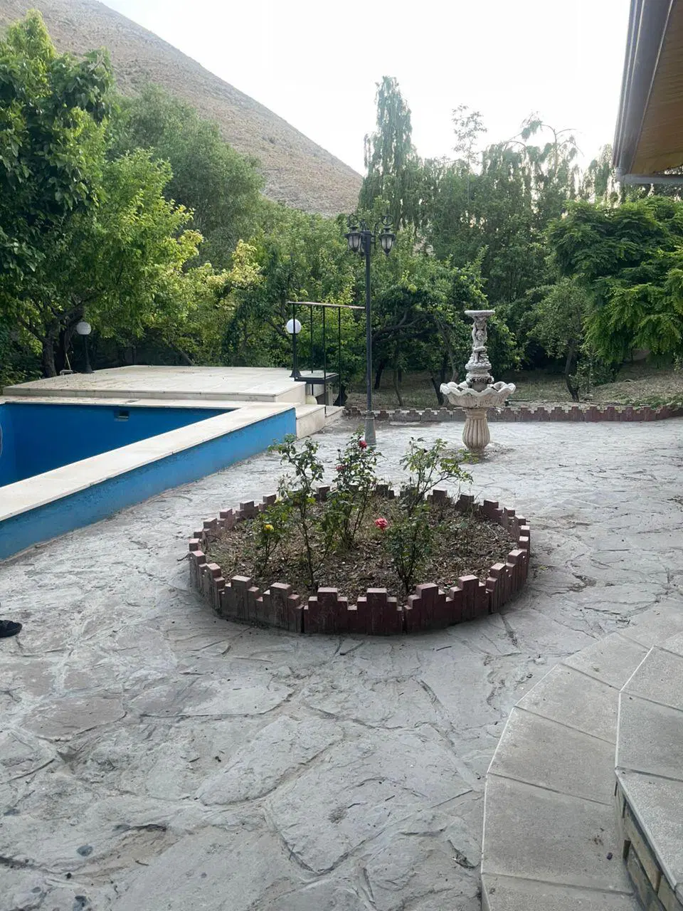 باغ ویلا کمرد جاجرود