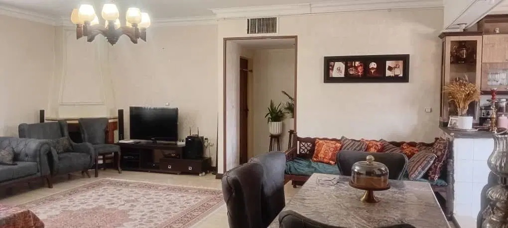 فروش ۹۶ متر زنبق غربی