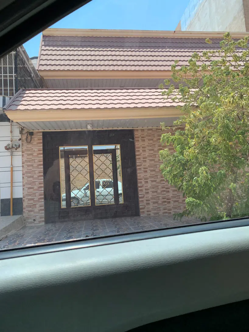 ویلایی ۲۱۵ متری پشت کلوپ ، ارسطو
