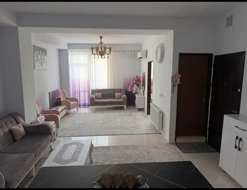 واحد ۷۰ متری_تک خواب_انباری آسانسور